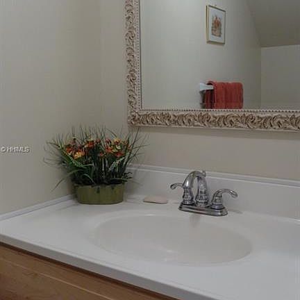 4th image of 96 Mathews Dr APT 143