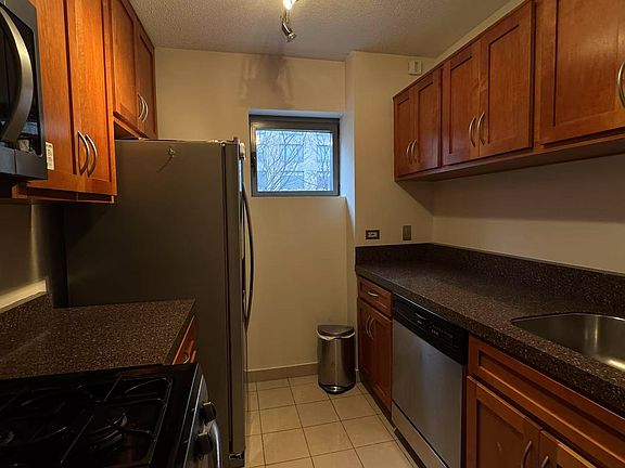 5th image of 2 S End Ave APT 3I