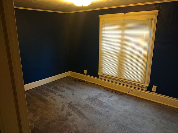 5th image of 33 E South St