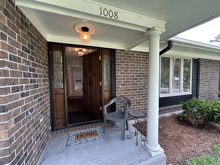 1008 Charlene St — Photo 7