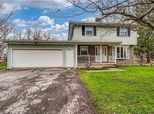6693 Wick Rd, Lockport, NY 14094