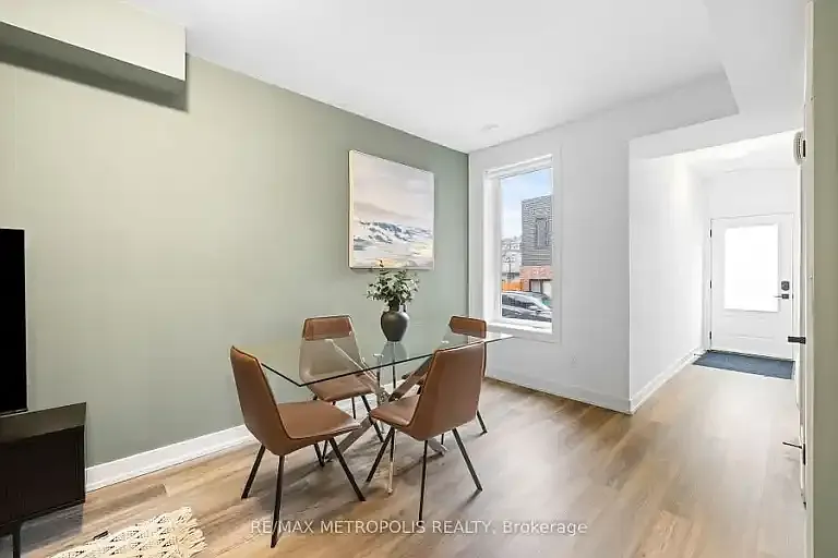 447 Lansdowne Ave #1A
