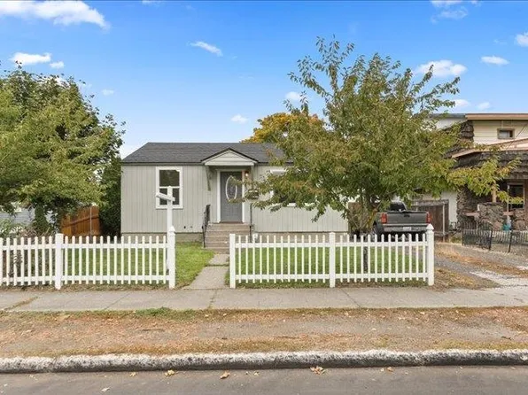 223 E Bridgeport Ave, Spokane, WA 99207