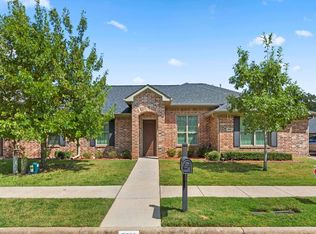 5068 Shiloh Village Dr, Tyler, TX 75703