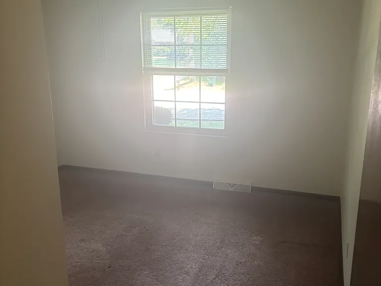 469 E Comet Rd — Photo 10