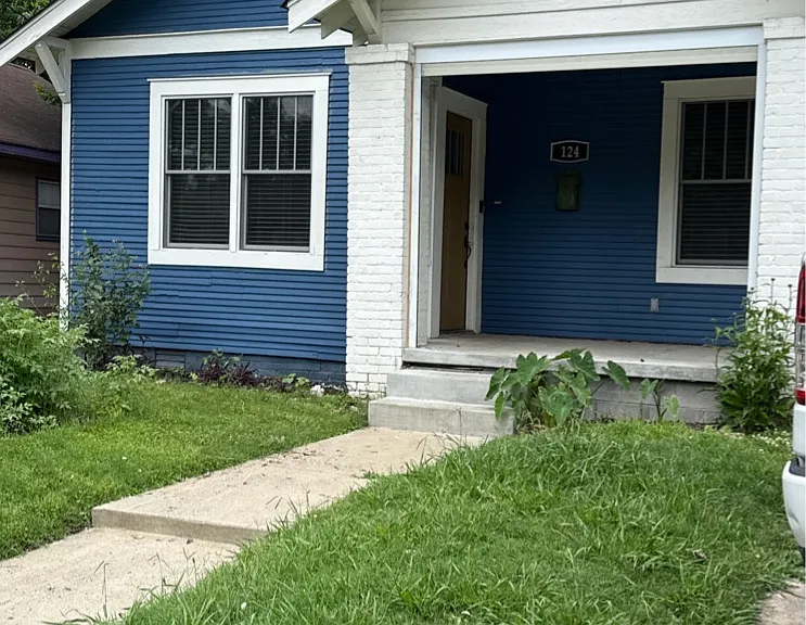 124 Melrose Cir — Photo 1