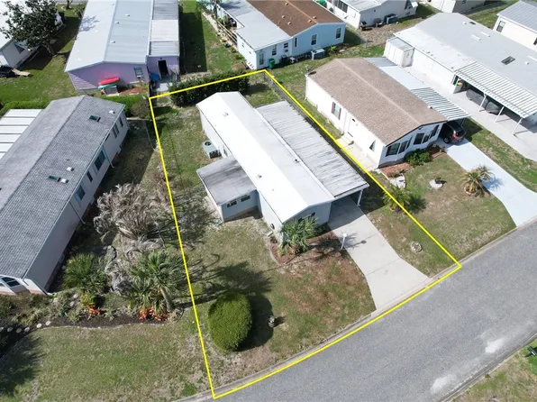 327 Loquat Dr, Barefoot Bay, FL 32976