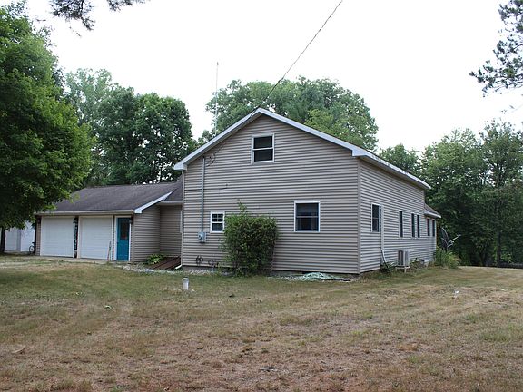 3rd image of 17945 Old Logging Rd