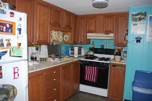 2nd image of 105 Castle Dr