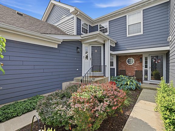 2nd image of 97 Shorewood Dr