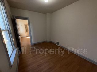 3057 N Holton St, Milwaukee, WI 53212
