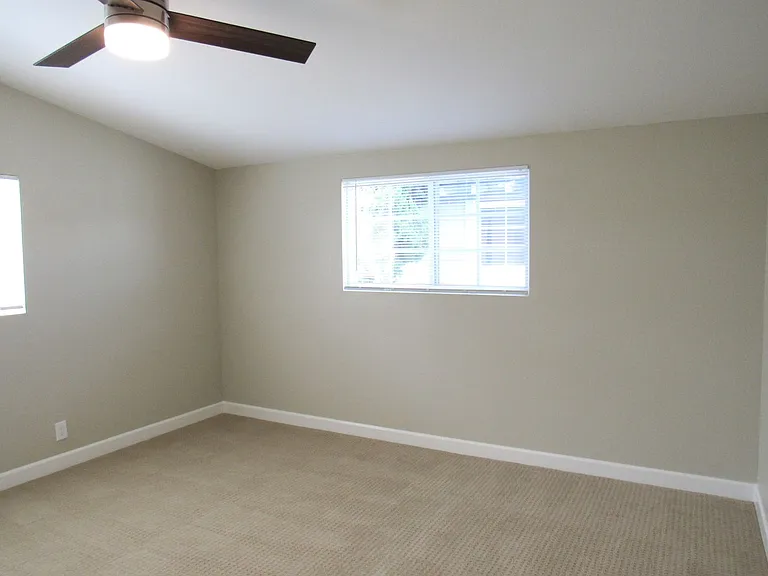 7049 Fillmore Dr — Photo 12