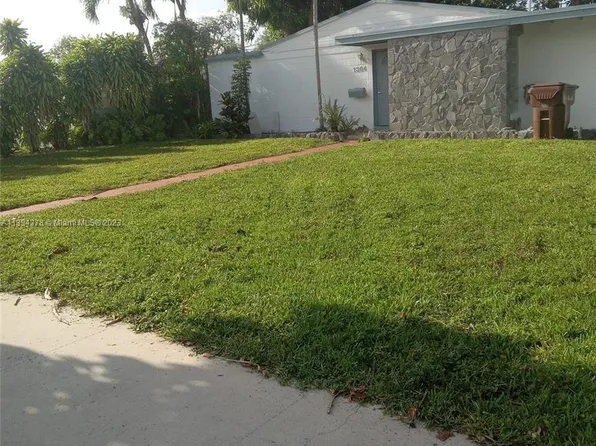 1364 W 60th Ter, Hialeah, FL 33012