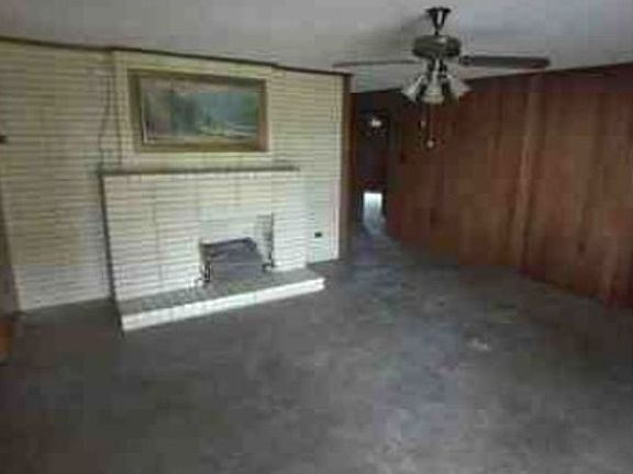 Additional Living Room