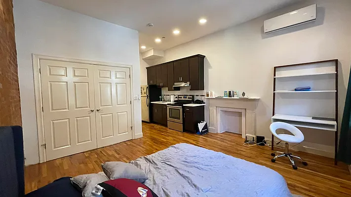 Rented by Strivers Management Group Corp (Brokerage) | media 13