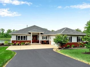 166 Nichter Rd, Lancaster, NY 14086