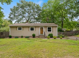 295 Newhouse St, Springfield, MA 01118