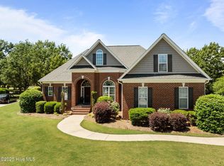 402 Birkdale Cir, Greenville, NC 27834