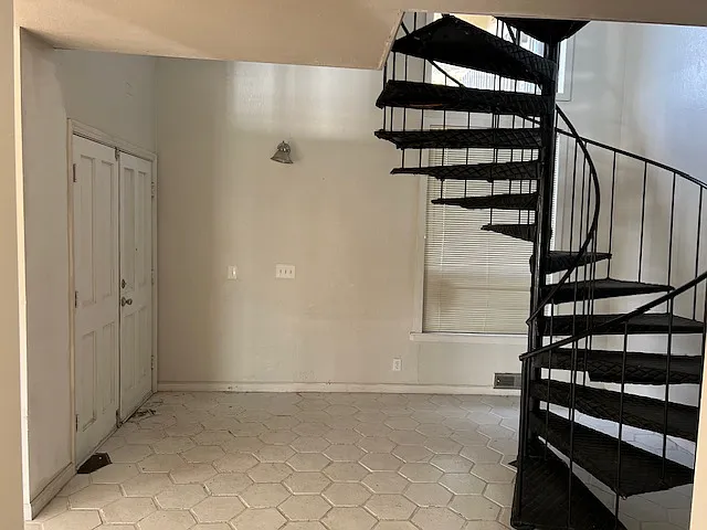 7628 Potrero Ave — Photo 35