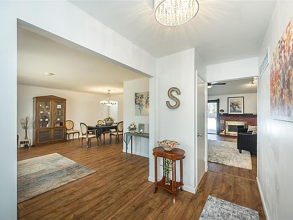 5th image of 14020 Agusta Dr