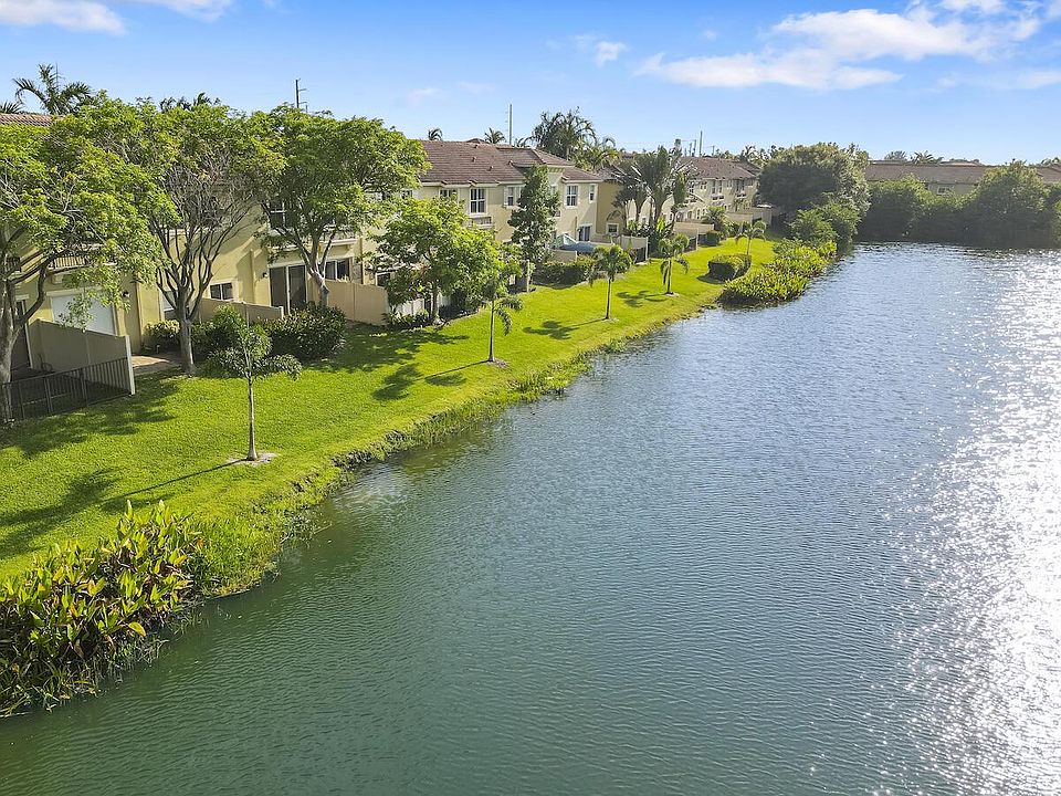 1st image of 273 Lake Monterey Cir