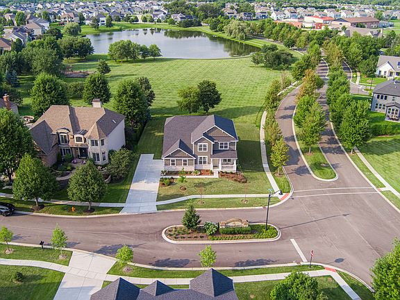 3rd image of 3667 Peregrine Way