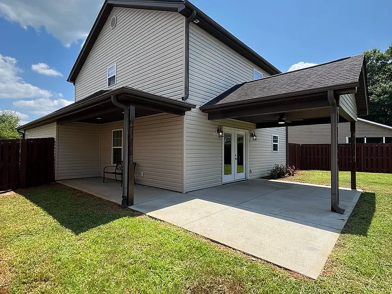 311 Glenlea Ln — Photo 16