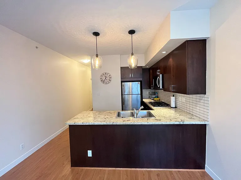 1050 Smithe St #803 — Photo 3