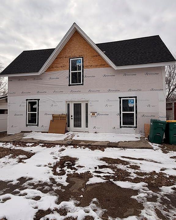 1st image of 707 N Rubey St