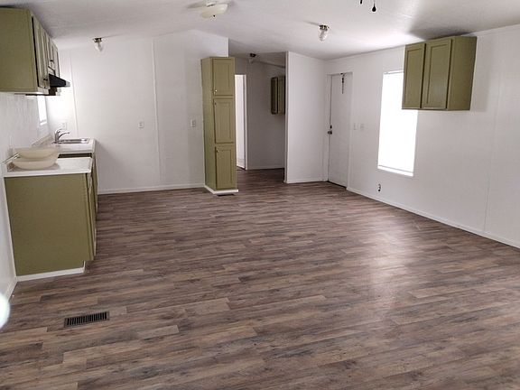 2nd image of 209 S Avenue B Lot 28