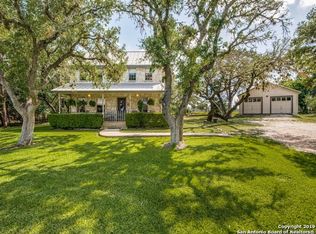 102 N J Dr, Boerne, TX 78006