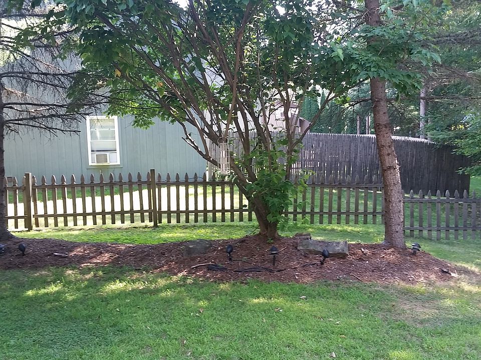 2nd image of 23 Mayapple Way