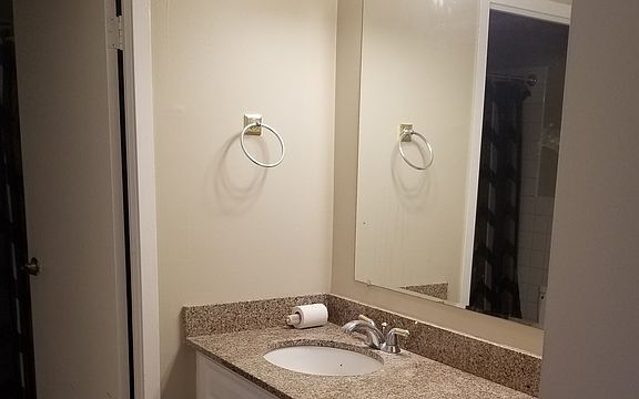 5th image of 4300 W Ford City Dr APT 606A