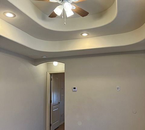 5th image of 905 W Emerald Dr #1A