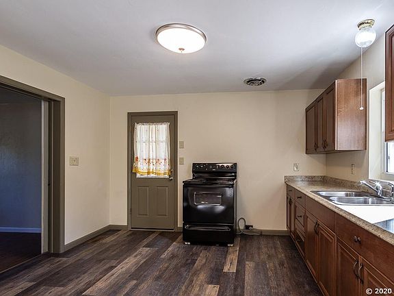 5th image of 5623 E University Ave