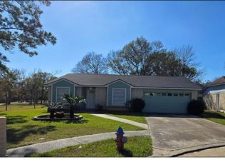 6125 Brookdale Dr, League City, TX 77573