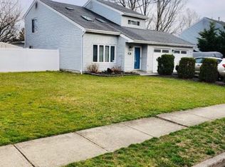 893 Columbus Dr, Brick, NJ 08724