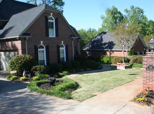 118 River Oaks Rd, Greer, SC 29650