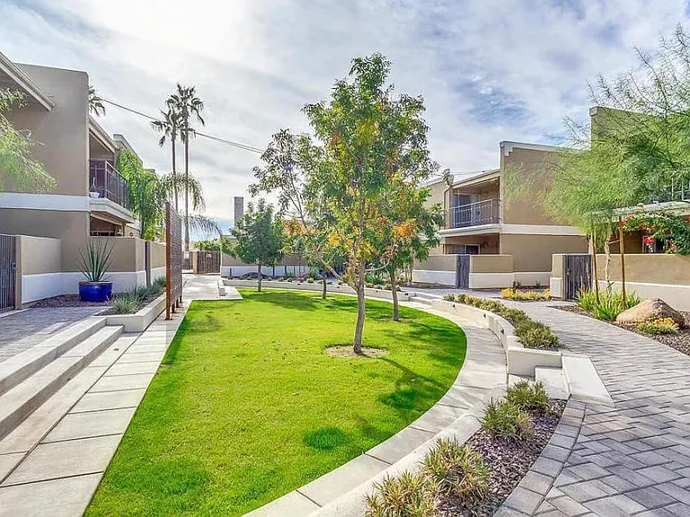 4615 N 22nd St #103 — Photo 34