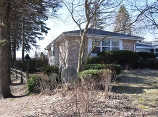 N65W6897 Cleveland St, Cedarburg, WI 53012