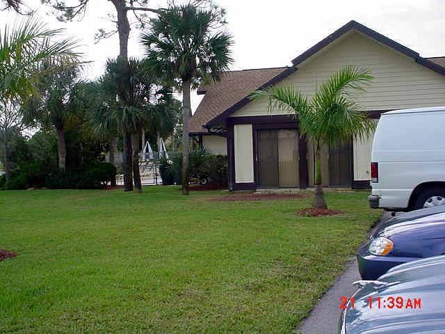 1st image of 1480 SE Rivergreen Cir