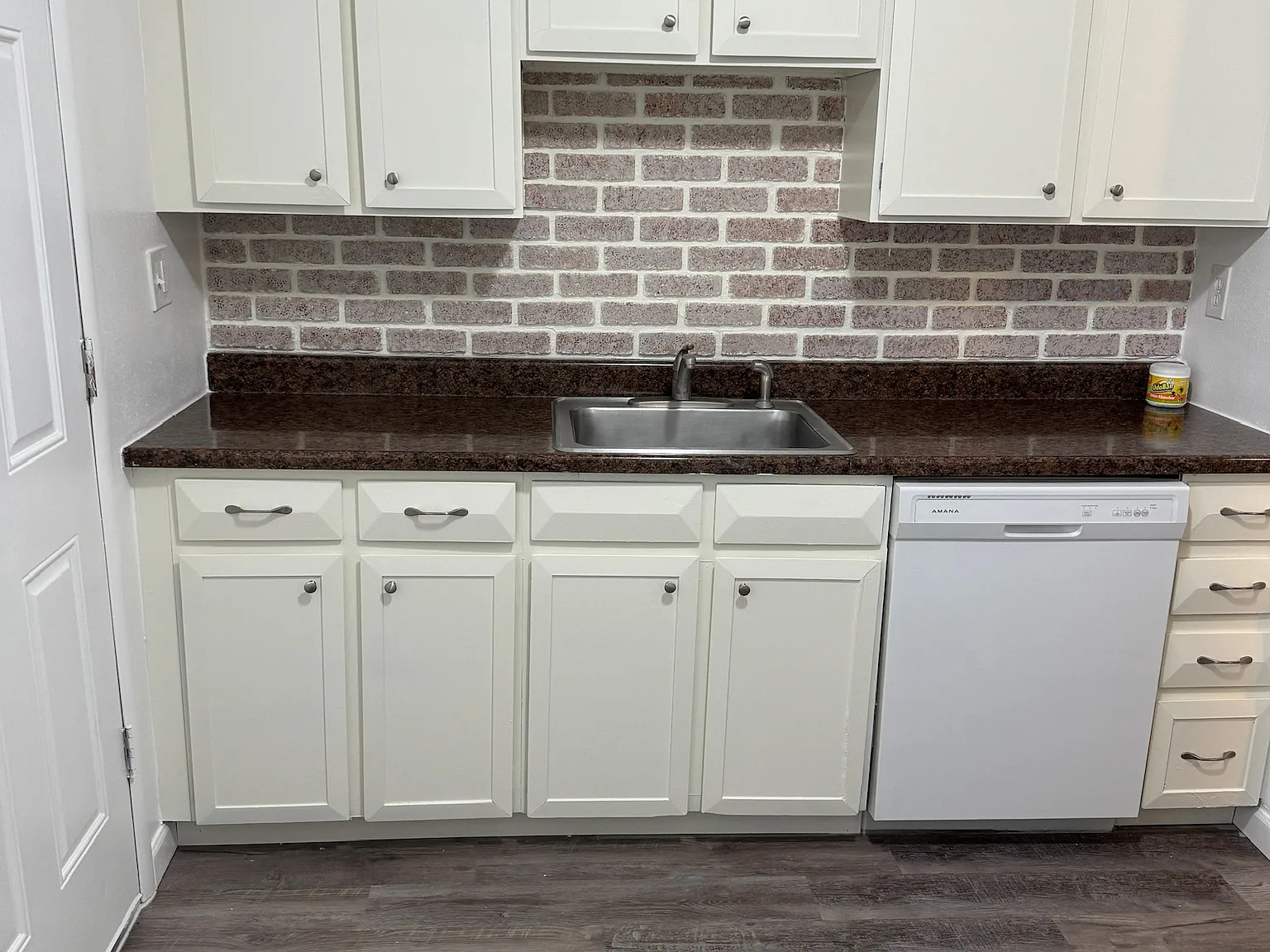 2 bed, $1,600 — Photo 2