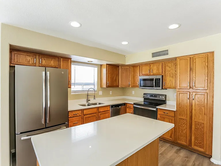 12446 W San Juan Ave — Photo 8