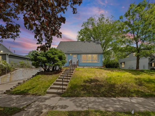 141 Westchester Dr W, West Saint Paul, MN 55118