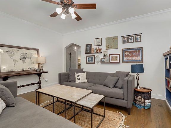 5th image of 4224 N Sacramento Ave Unit 1