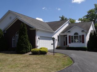 300 Cranberry Ct, Warren, OH 44483