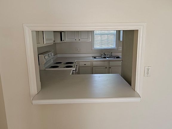 2nd image of 29 Portside Ct
