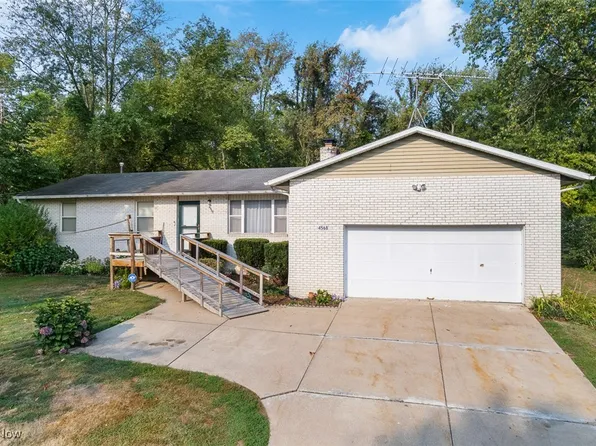 4568 Krancz Dr, Barberton, OH 44203