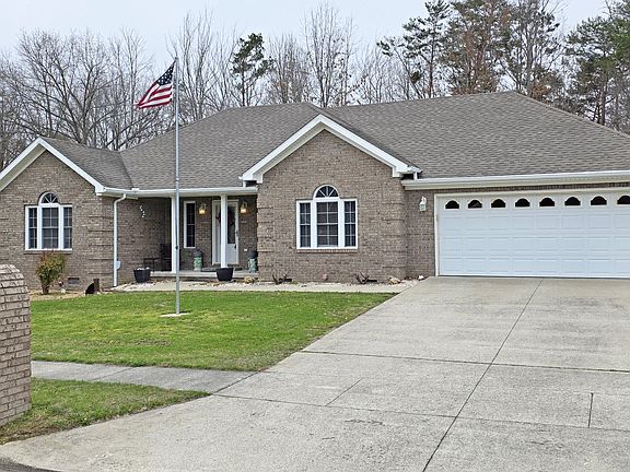 3rd image of 1028 Burnell Dr