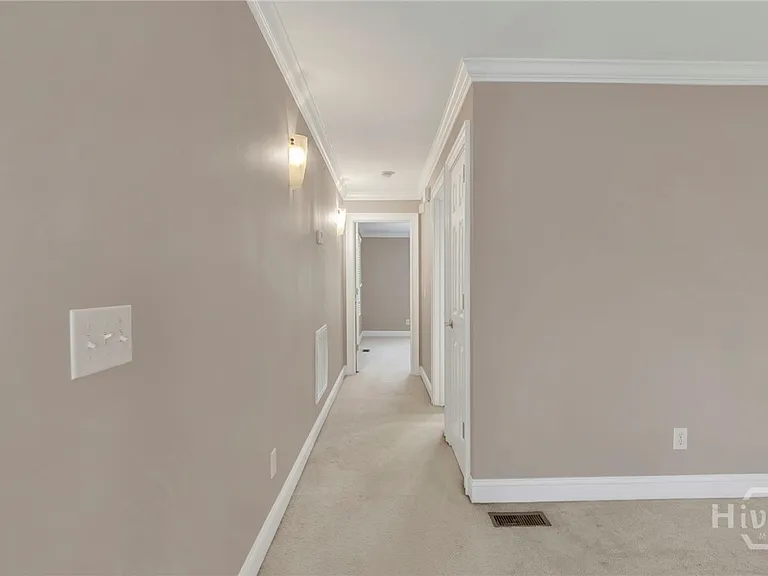 302 W Wayne St #CARRIAGE HOUSE — Photo 23